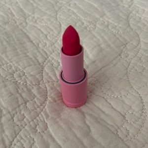 Jeffree star cosmetics velvet trap lipstick